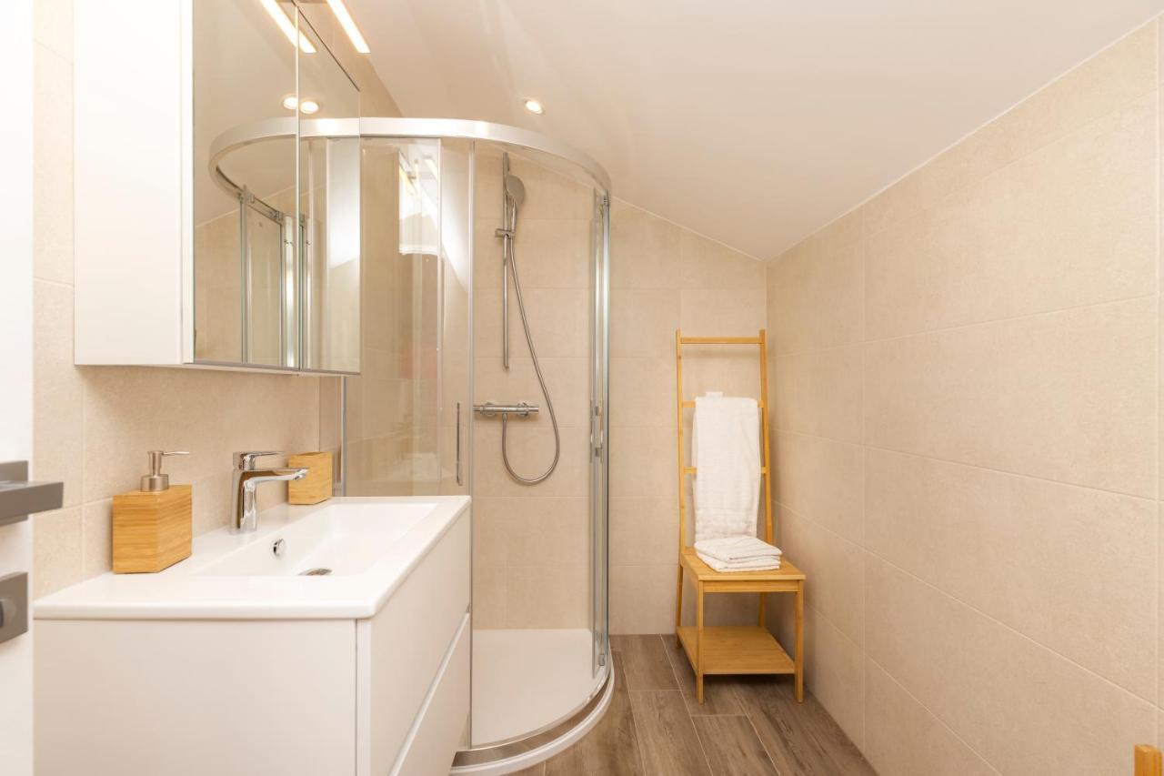 Easy Apartment มาลีโลชินจ์ ภายนอก รูปภาพ